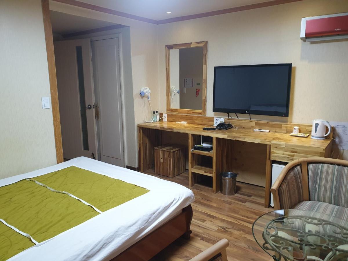 Green And Blue Hotel Pyeongchang Ngoại thất bức ảnh