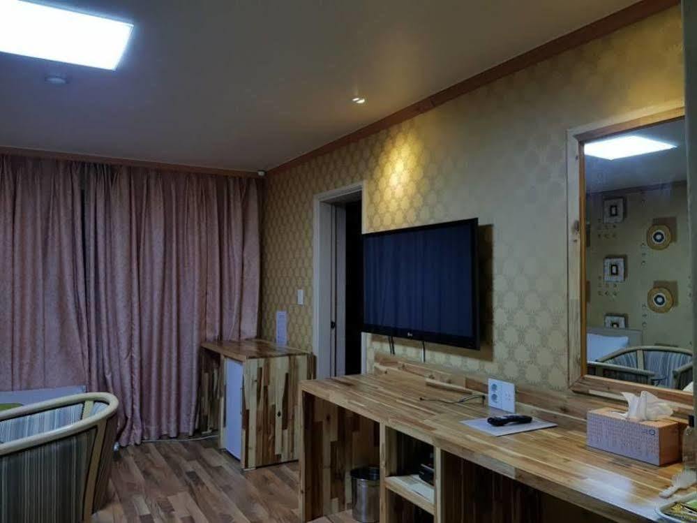 Green And Blue Hotel Pyeongchang Ngoại thất bức ảnh